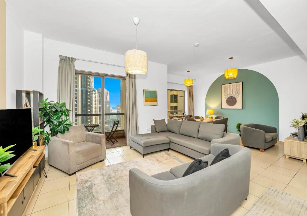 Jumeira 3 Hostel | Seaside hostels Marina view