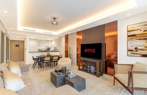 Sheikh Zayed Road Apartment | Burj Khalifa view with 5-Star Luxurious Amenities