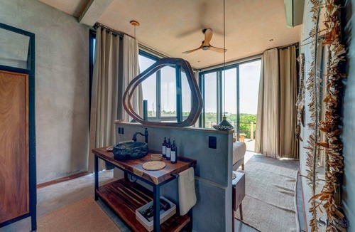 Zona Hotelera Apartment | NEW! Jungle Studio, Pool, 2 Cenotes, Beach 200m