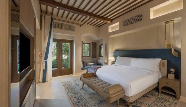Indulge in Desert Luxury! Swimming Pool, Free Parking, Near Al Qudra Lake!