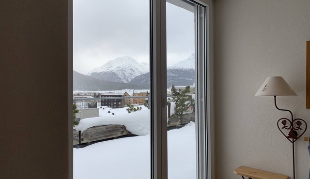 Lovely apt in Samedan, only 8 min to St Moritz