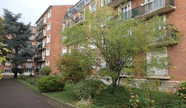 QUIET APARTMENT CLOSE TO TRANSPORT LINKS