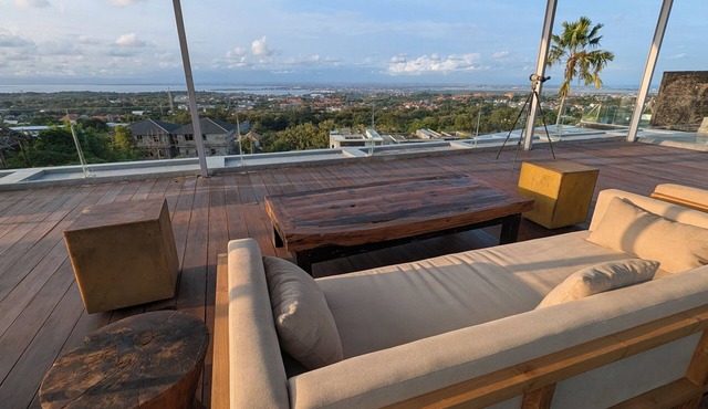 Uluviu Villa Bali