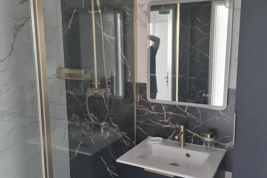 Photo of Bathroom in Bussy-Saint-Georges